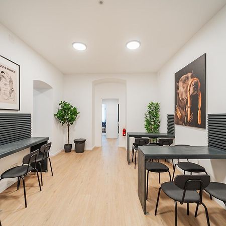 Chic Central City Rooms By Home2 Viyana Dış mekan fotoğraf